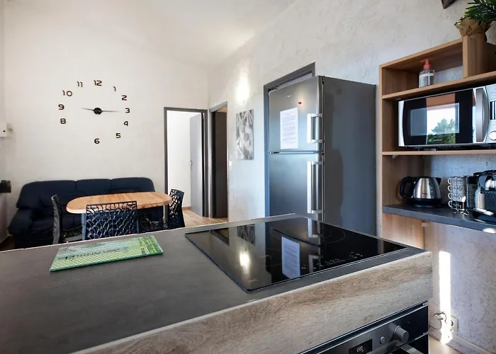 Semesteranläggning (resort) U Latonu - Palombaggia Porto-Vecchio (Corsica)